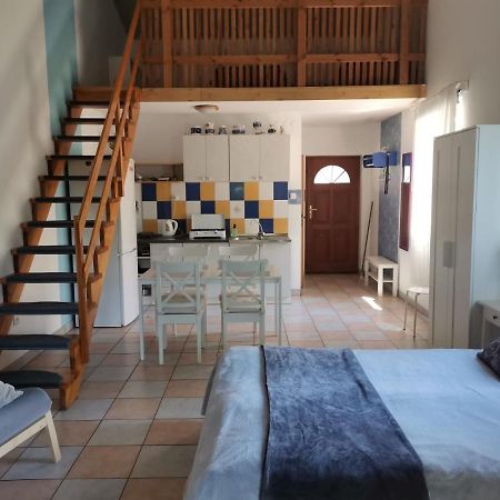 Agroturystyka "Trzy Deby" W Sasinie Villa Sasino Exterior photo
